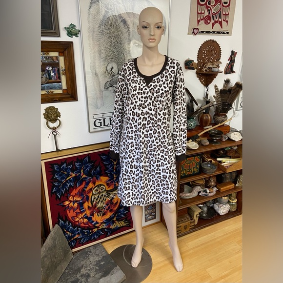 Leopard Print Cozy Fleece Night Gown - Picture 3 of 5